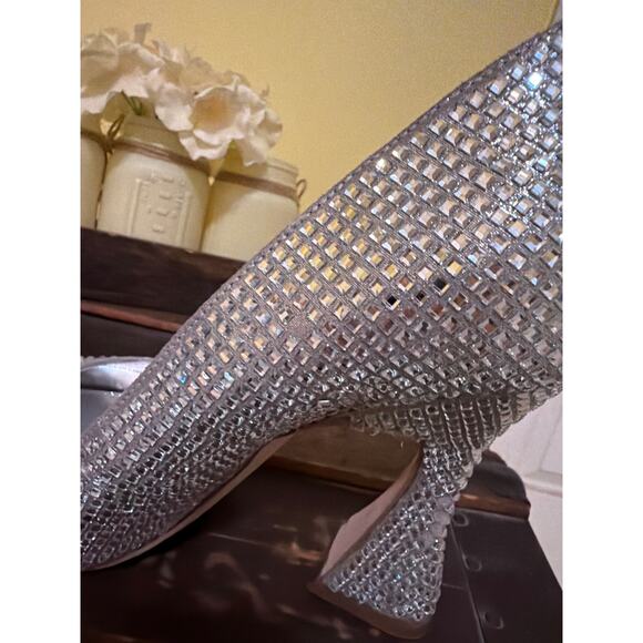 Steve Madden Zana Pumps in Silver Rhinestone Women's Size 8 Crystal Glam Wedding - Picture 5 of 7